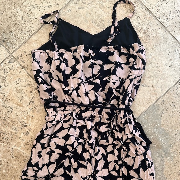 Evereve Romper - Picture 5 of 7